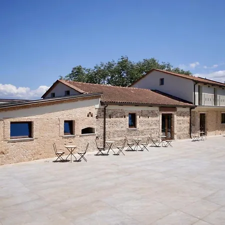 Il Casale Della Baronessa Penzion *